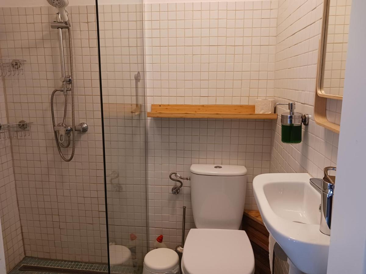 Squat Deluxe Berlin, The Hostel Экстерьер фото